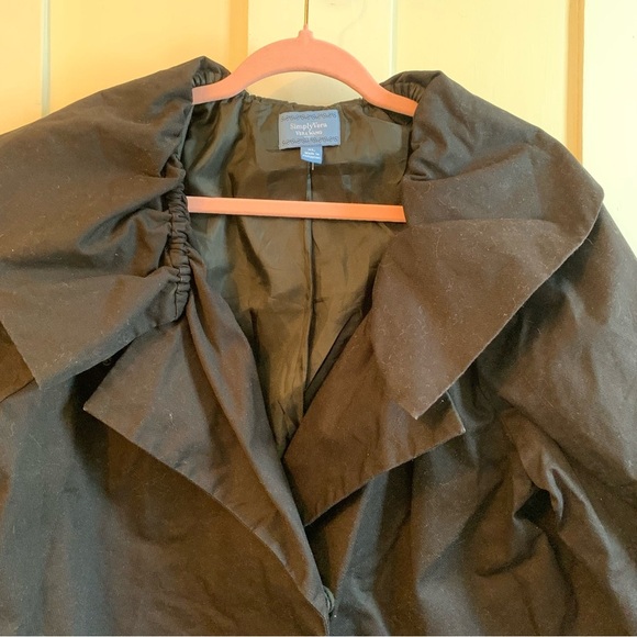 Simply Vera Black Ruffled Jacket - Picture 2 of 4